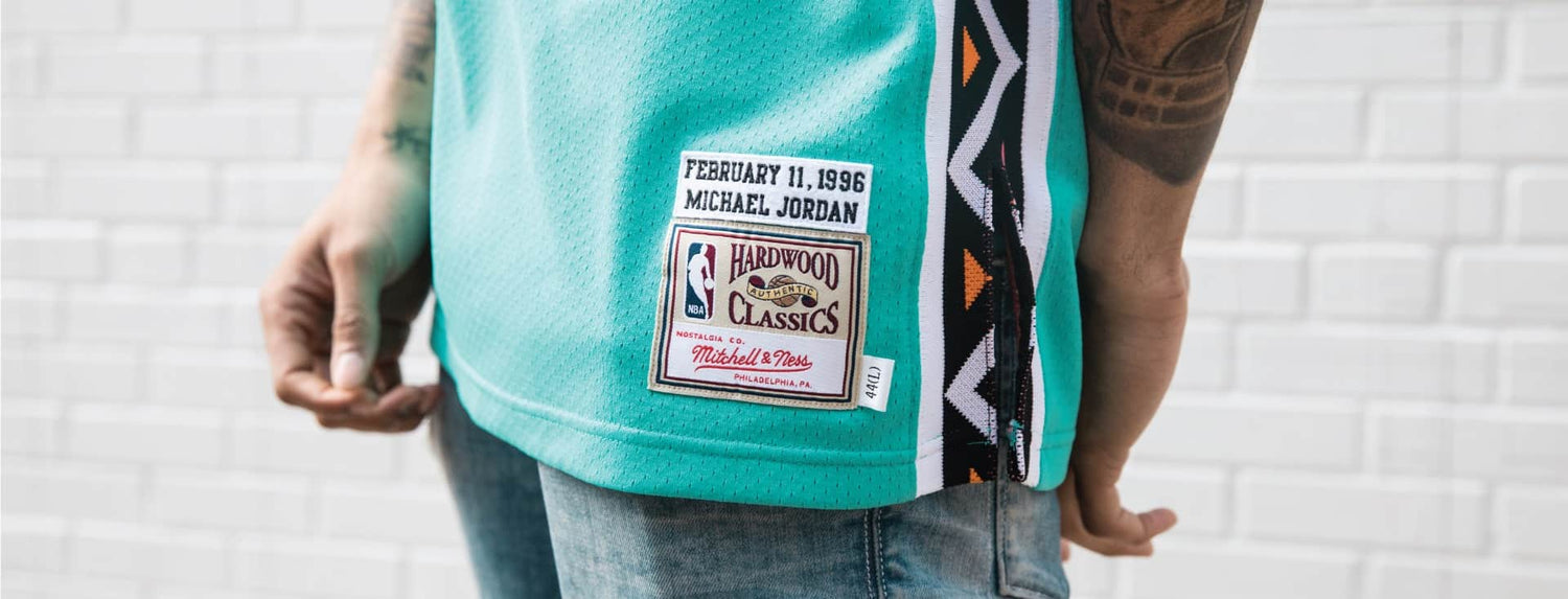 MITCHELL & NESS