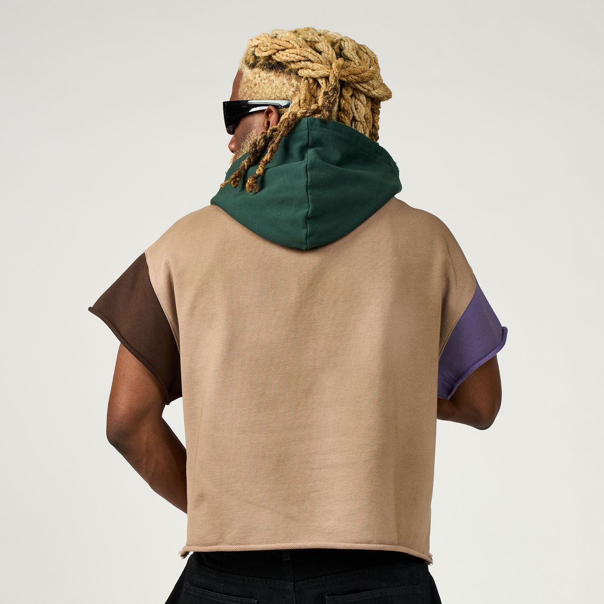 DUAA color block hoodie back view contrast hood