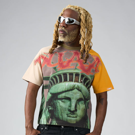Duaa Liberty T-Shirt | Statue of Liberty Graphic Tee front