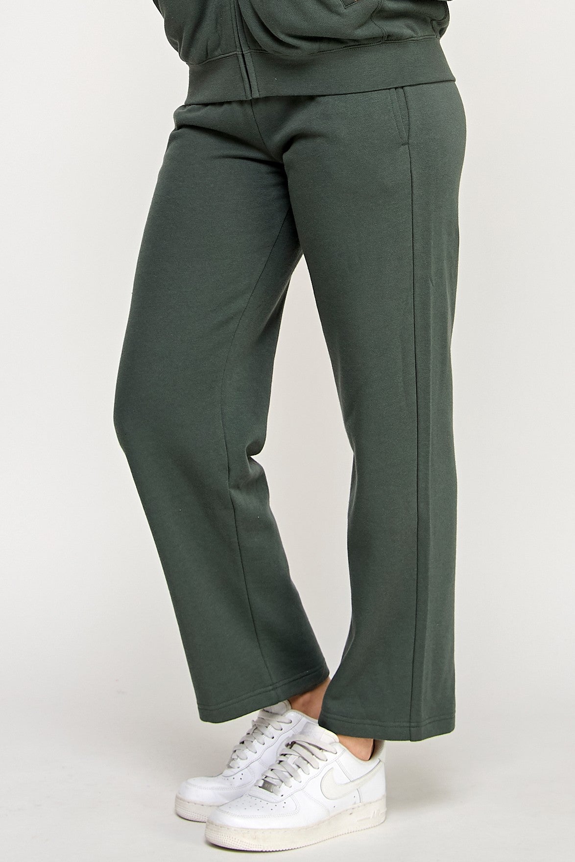 Straight Leg Fleece Sweatpants