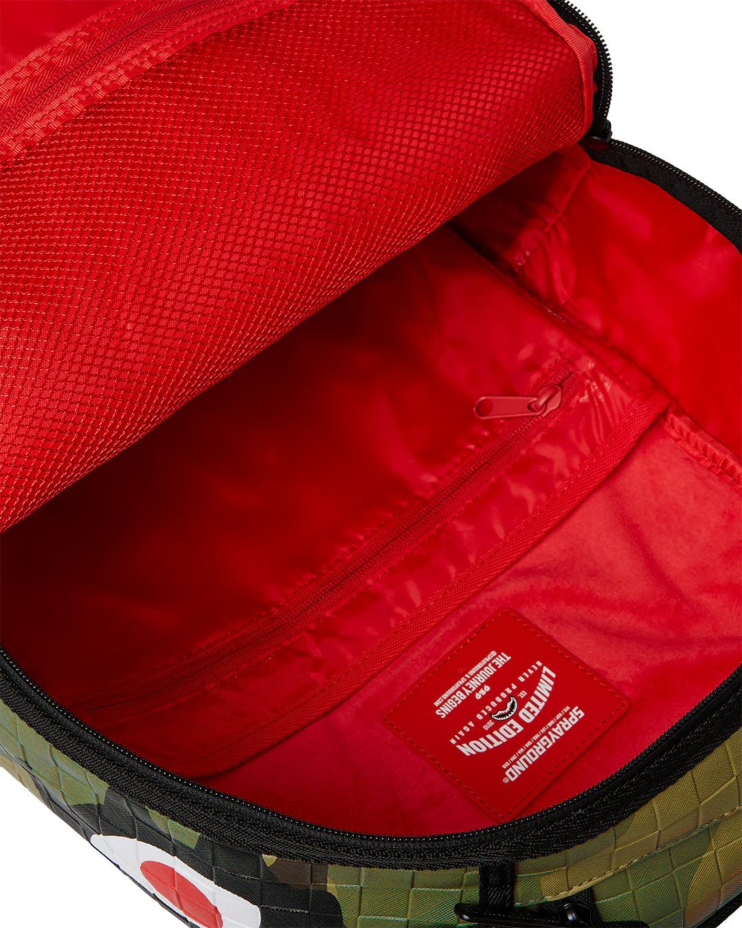 CAMO SPRAYGROUND BACKPACK INSIDE